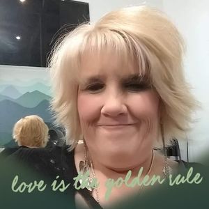 Meet your Posher, Traci